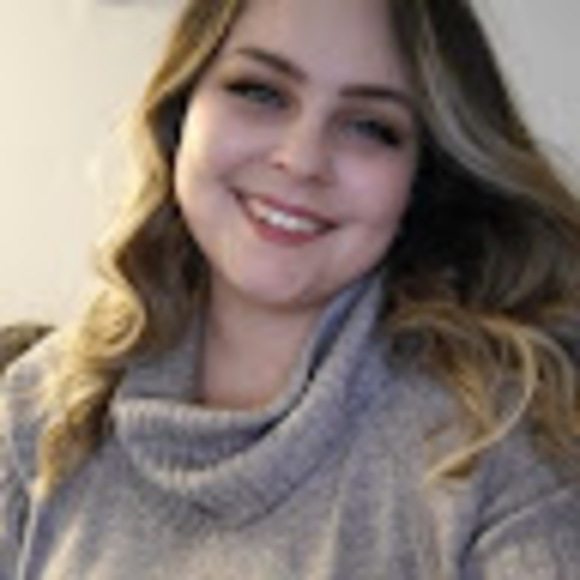 Meet your Posher, Ashley - Picture 1 of 1